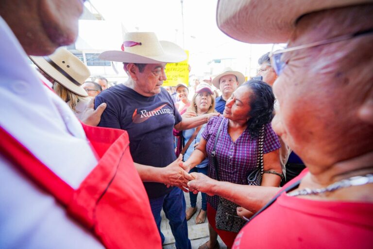 Respalda Ciudad Renacimiento a Félix Salgado para continuar en el Senado
