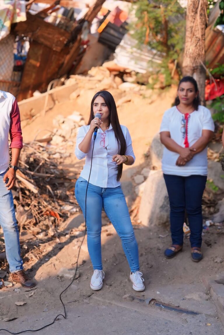 Realza Yoloczin Domínguez la participación de las mujeres en la vida pública