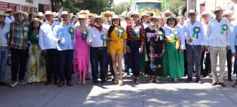 Asiste Añorve a la inauguración de la Feria del Mango en Ajuchitlán
