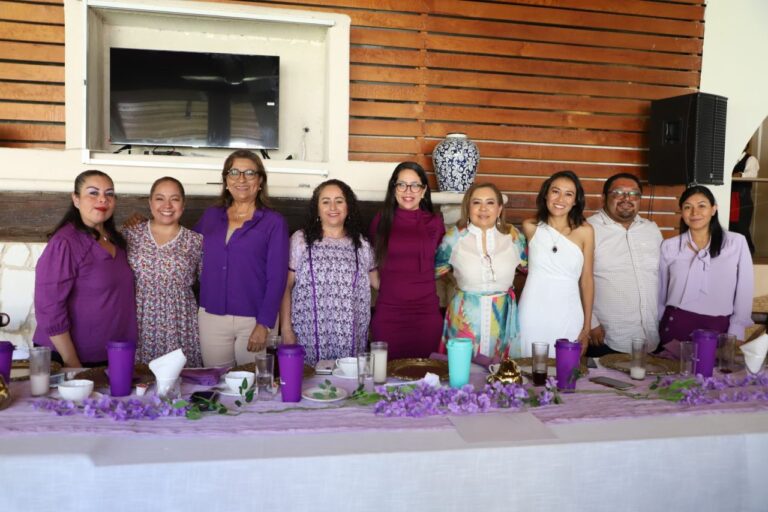 CONVIVEN TRABAJADORAS Y DIPUTADAS EN EL MARCO DEL DÍA INTERNACIONAL DE LA MUJER