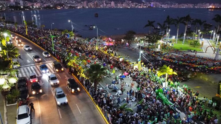 Acapulco rompe récord nacional de baile tradicional masivo de «La Iguana»
