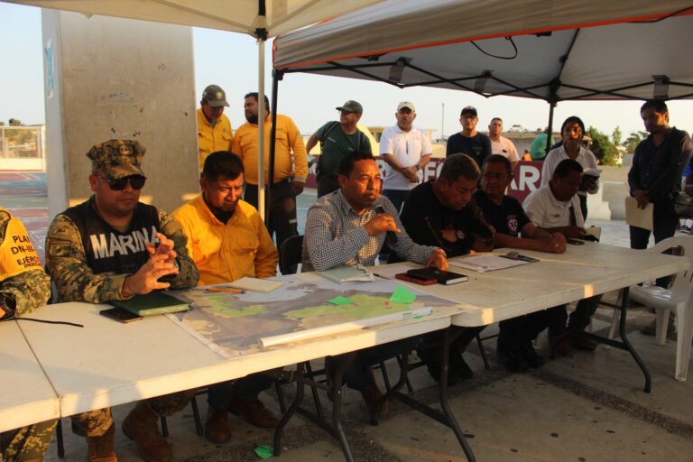 Da Gobierno de Acapulco seguimiento al combate de incendio forestal en parque El Veladero