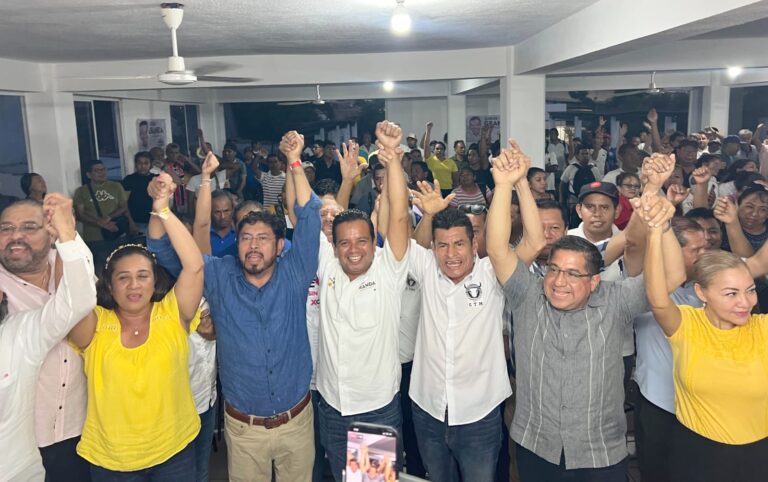 Miles de miembros de la CTM reiteran su apoyo a Granda