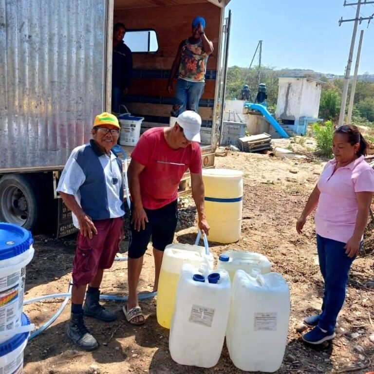 Atiende CAPASEG cloración de sistemas de agua en la Costa Grande
