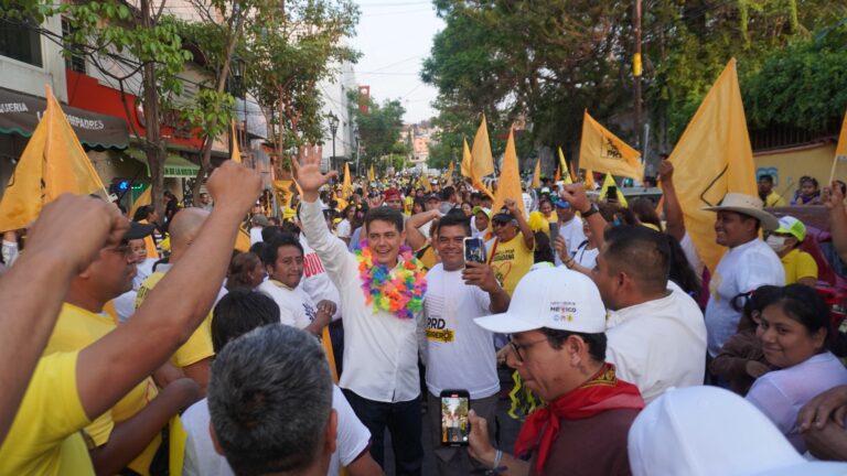 ¡Ya viene la alegría para Chilpancingo, la victoria es real!, afirma Alejandro Arcos con perredistas