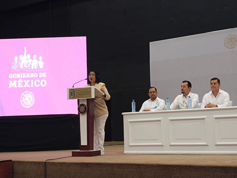 “Es Acapulco lugar de emprendimiento joven”: Abelina López Rodríguez