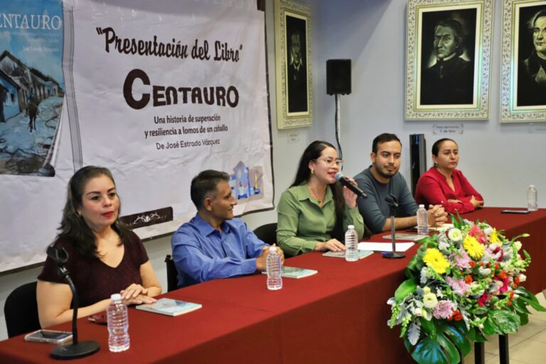 PRESENTAN EN EL CONGRESO EL LIBRO “CENTAURO, UNA HISTORIA DE SUPERACIÓN Y RESILIENCIA”