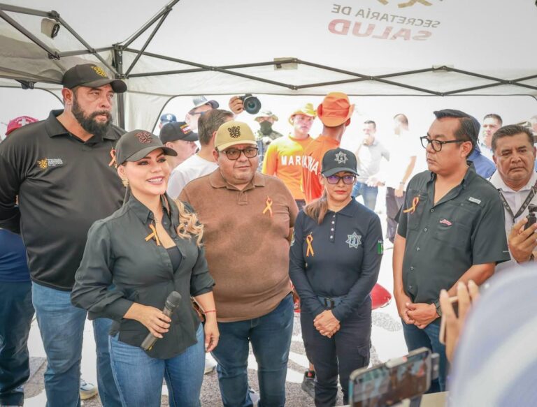 Supervisa Evelyn Salgado acciones del Operativo de Verano 2024 y recorre playas de Acapulco