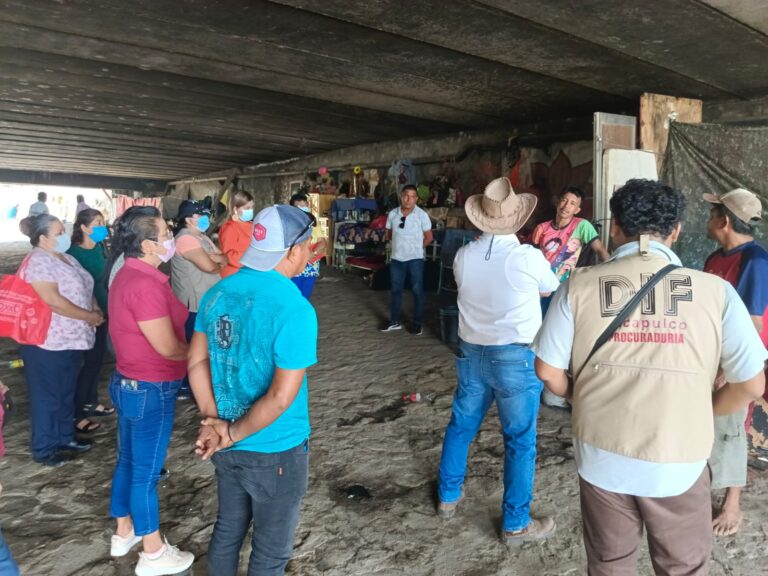 Asiste DIF Acapulco a personas en situación de calle