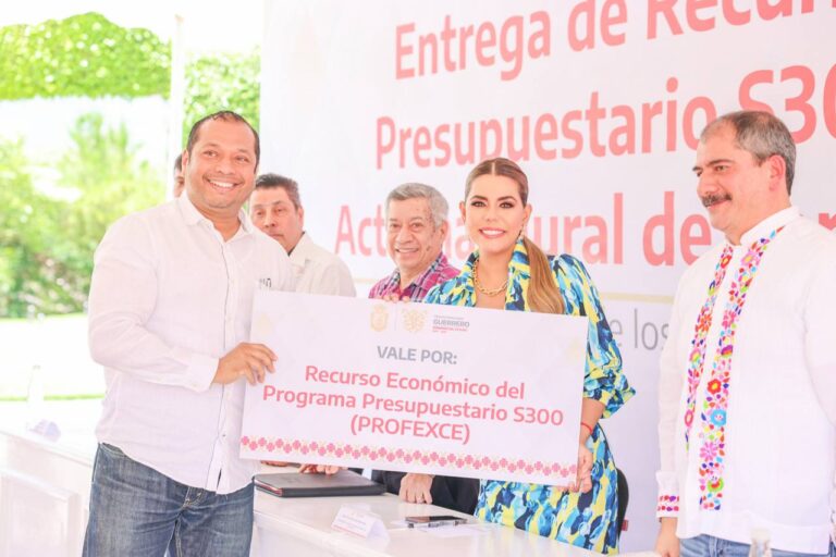 Cumple Evelyn Salgado compromiso para fortalecer la formación docente en Guerrero
