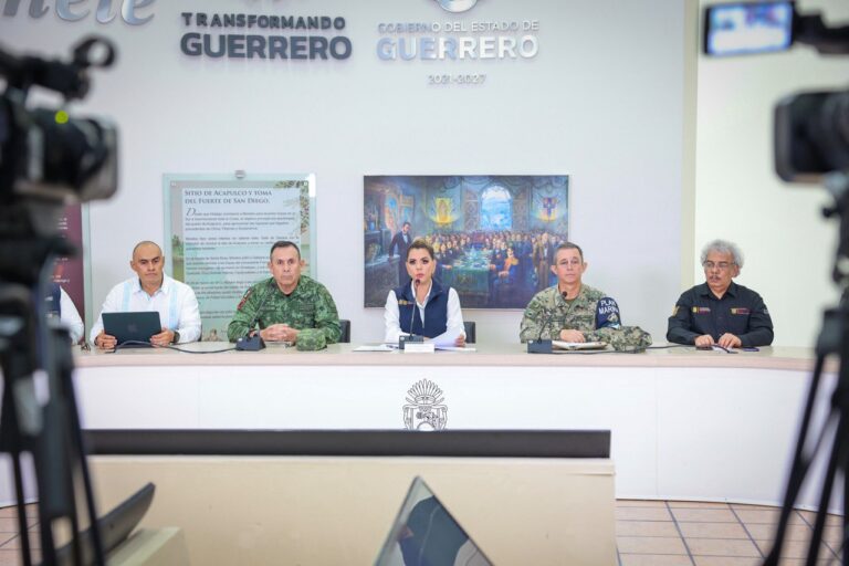 La gobernadora Evelyn Salgado pide estar atentos ante las lluvias que se generen por el huracán “John”