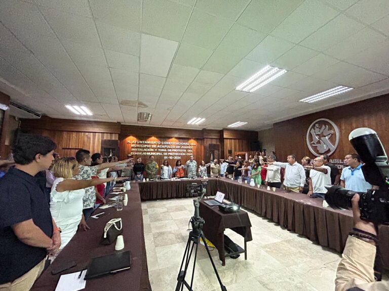 Instala Presidenta Abelina en sesión permanente Consejo Municipal de Protección Civil