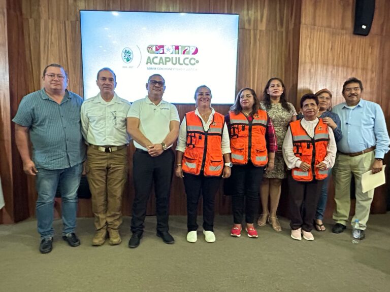 Implementa Abelina López Rodríguez acciones para la recuperación de Acapulco después de “John”