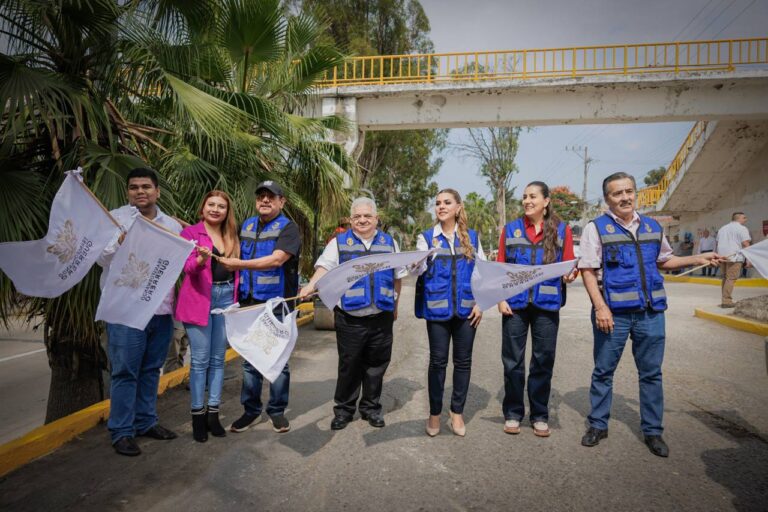 La gobernadora Evelyn Salgado da arranque al Programa de Bacheo de calles y avenidas en Chilpancingo