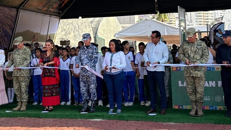Participa Abelina López Rodríguez en inauguración de expo “La Gran Fuerza de México” en Acapulco