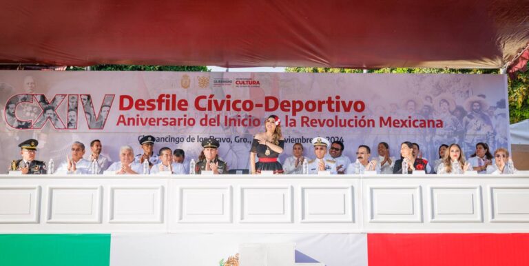 Conmemora Evelyn Salgado en Chilpancingo el 114 aniversario de la Revolución Mexicana con Desfile Cívico-Deportivo