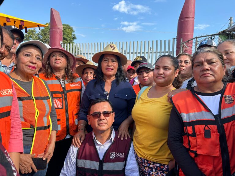 Supervisa Abelina López Rodríguez brigadas “Paz, Honestidad y Corazón para la Reconstrucción de Acapulco”