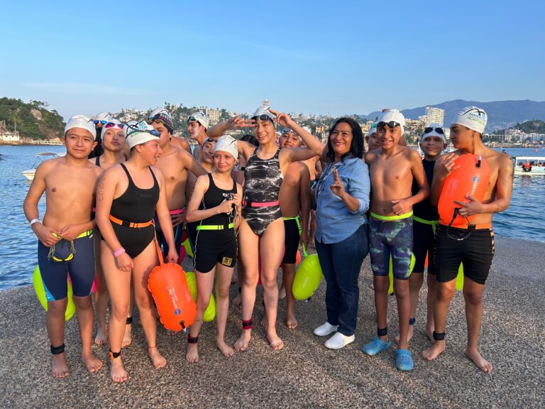 Da Presidenta bienvenida a participantes del 65 edición del Maratón Internacional de Aguas Abiertas