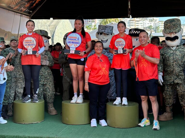 Participa Abelina López Rodríguez en la “Carrera Deportiva contra la violencia de Género 2024”