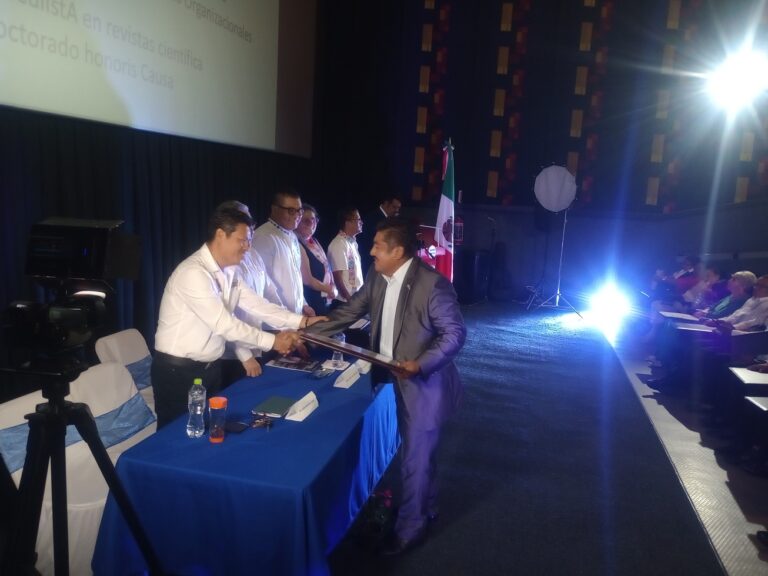 El Doctor Raul Mejia, es nombrado líder mundial de excelencia honoris causa y condecorado con el segundo doctorado