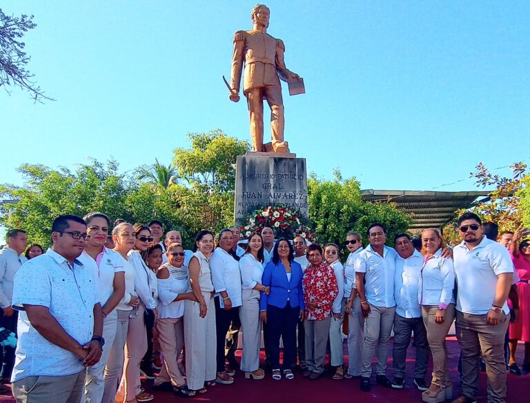 Conmemora Abelina López Rodríguez el 235 Aniversario del Natalicio de Juan N. Álvarez