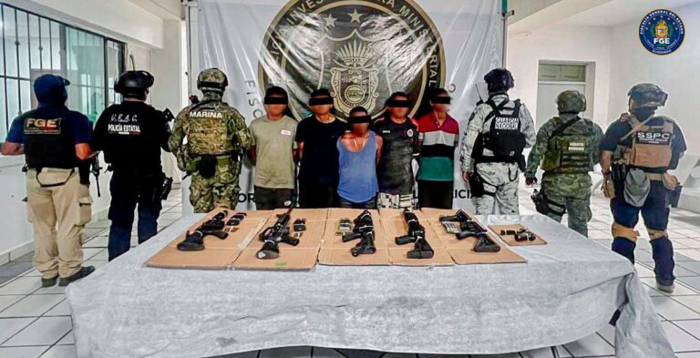 FGEGuerrero y Fuerzas de Seguridad Federal y Estatal detienen a 6 personas y aseguran 10 armas en operativo en Acapulco