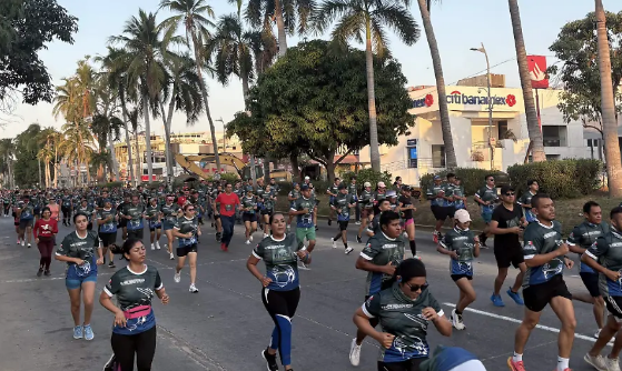 Éxito en la Carrera «La Gran Fuerza por México» en Acapulco
