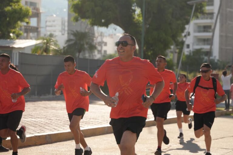 Invita Abelina López Rodríguez a Show Aéreo y Carrera Deportiva de «La Gran Fuerza de México»