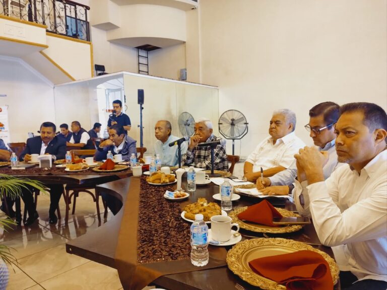 Urgen empresarios créditos bancarios para reactivar negocios