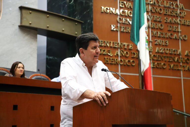 PROPONE DIPUTADO NOMBRAR «BANDERA TRIGARANTE» A CALLES Y ESPACIOS PÚBLICOS EN CONMEMORACIÓN DEL PRIMER LÁBARO PATRIO