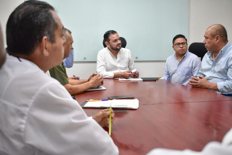 Se Reúne Jesús Urióstegui García con Transportistas para Atender Demandas del Sector