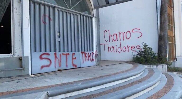Vandaliza la CETEG el edificio sede de la Sección 14 del SNTE