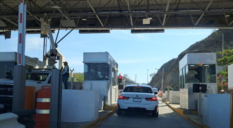Inicia el cobro de peaje en la Autopista del Sol, podría impactar en el turismo