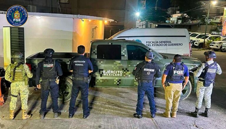 FGEGuerrero recupera y asegura un vehículo clonado con leyenda del Ejército Mexicano en Acapulco