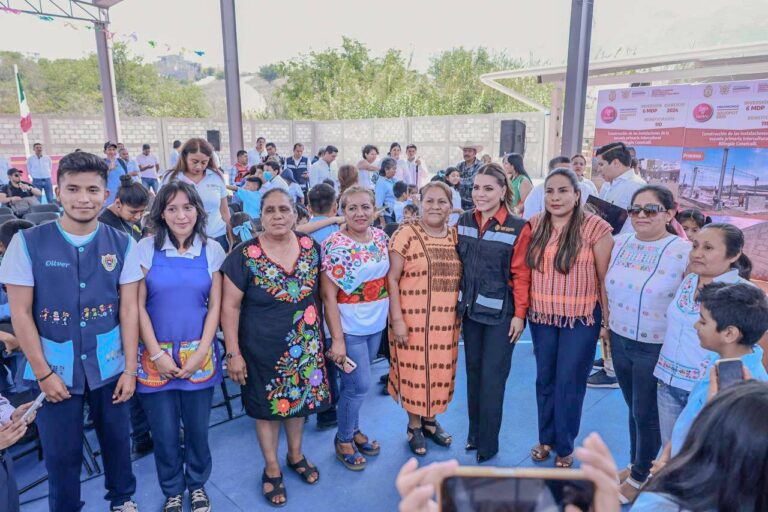 Dignifica Evelyn Salgado instalaciones de escuela primaria bilingüe en Chilpancingo