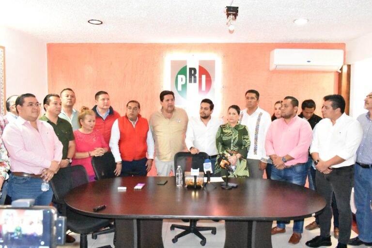 Arropan y dan la bienvenida priístas a Ernesto Franco, Regidor de Chilpancingo