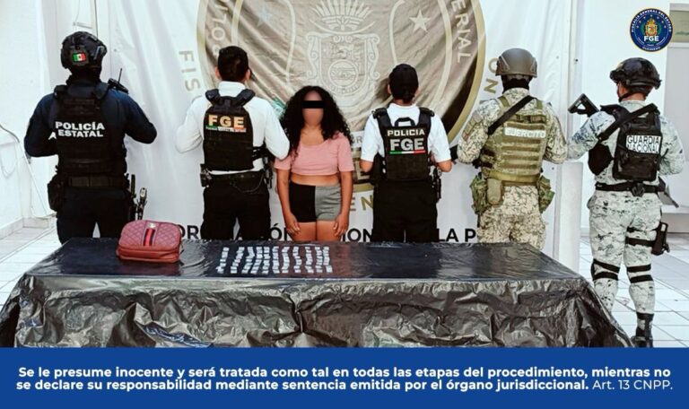 FGEGuerrero, DEFENSA, GN, de SSyPC y SSP Estatal detienen a una mujer con dosis de droga en Acapulco