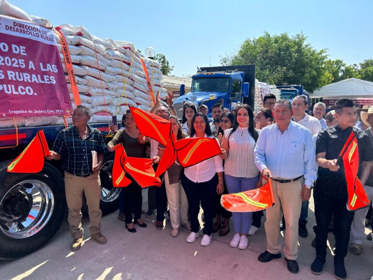 Da Abelina López Rodríguez banderazo a Programa de Fletes para el Traslado de Fertilizantes para Localidades de Acapulco