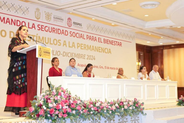 Más de mil 700 trabajadores estatales, reciben de la gobernadora Evelyn Salgado su estímulo a la permanencia