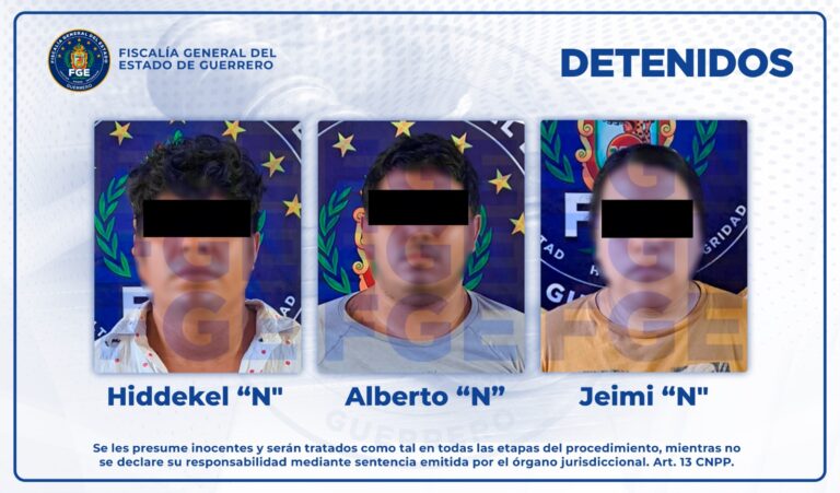 FGEGuerrero detiene en flagrancia a dos hombres y una mujer con presunta droga, dinero en efectivo y motocicletas en Zihuatanejo