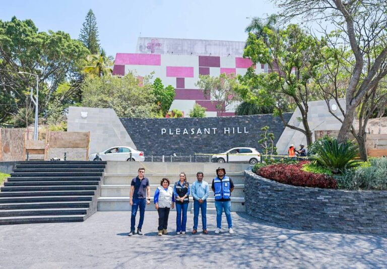 Supervisa Evelyn Salgado avances de remodelación en la Glorieta Pleasant Hill de Chilpancingo