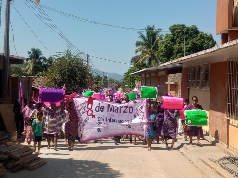 Celebración del Día Internacional de la Mujer en Guadalupe Victoria municipio de Xochistlahuaca