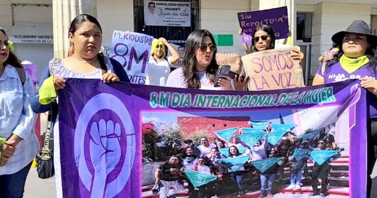 Denuncian mujeres periodistas violencia en el ejercicio de sus funciones