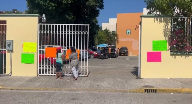 Protestan en Zihuatanejo para exigir liberación de mujer acusada de extorsión por su expareja