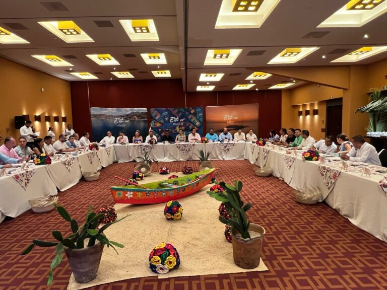 Se reúne Congreso, Gobierno del Estado y Ayuntamiento para fortalecer el turismo en Zihuatanejo