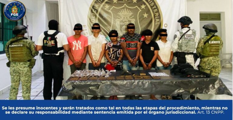 FGEGuerrero detiene en flagrancia a seis personas en Acapulco y asegura armas, droga y vehículo con reporte de robo