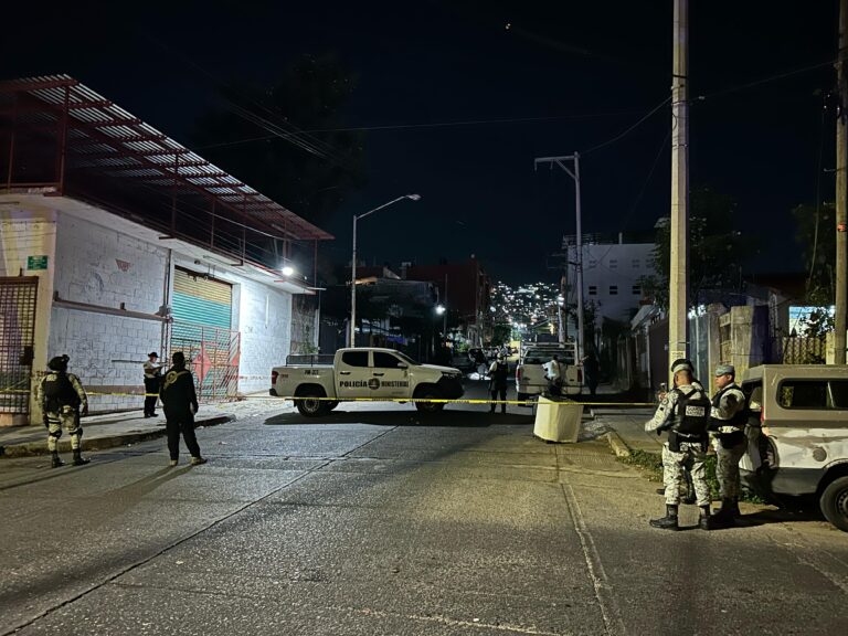 Abandonan cuerpo de una mujer en la colonia Bella Vista en Acapulco