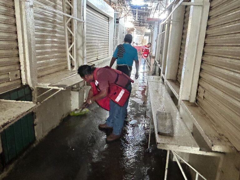 Atiende gobierno de Abelina López Rodríguez los mercados de Acapulco