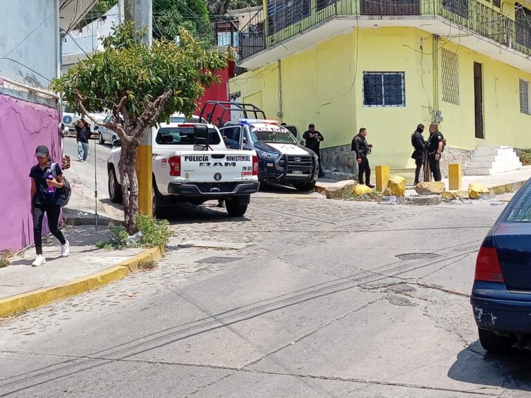 Encuentran a un hombre asesinado con torniquete en el cuello en la colonia Garita