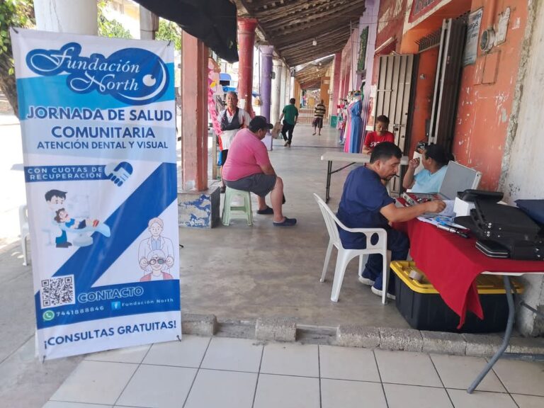 Apoyan Migrantes Guerrerenses Radicados en Estados Unidos y Fundación North a familias de bajos recursos de San Jerónimo